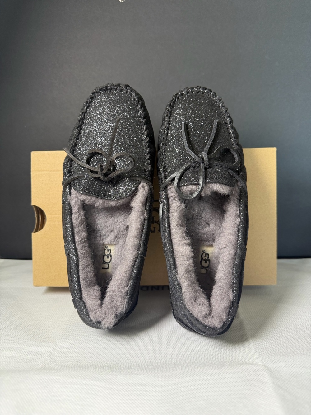 UGG Dakota Twinkle Sparkle Shearling Slippers, Black,US 6/ EU 37/ UK 4/ JAPAN 23
